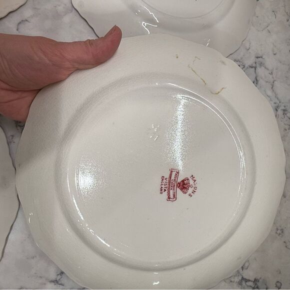 Mason pink vista Red and White ironstone antique Plates Set 4 dinner plates - Picture 6 of 6
